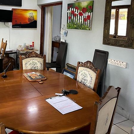 Sleepers Villa Guesthouse Polokwane Ngoại thất bức ảnh