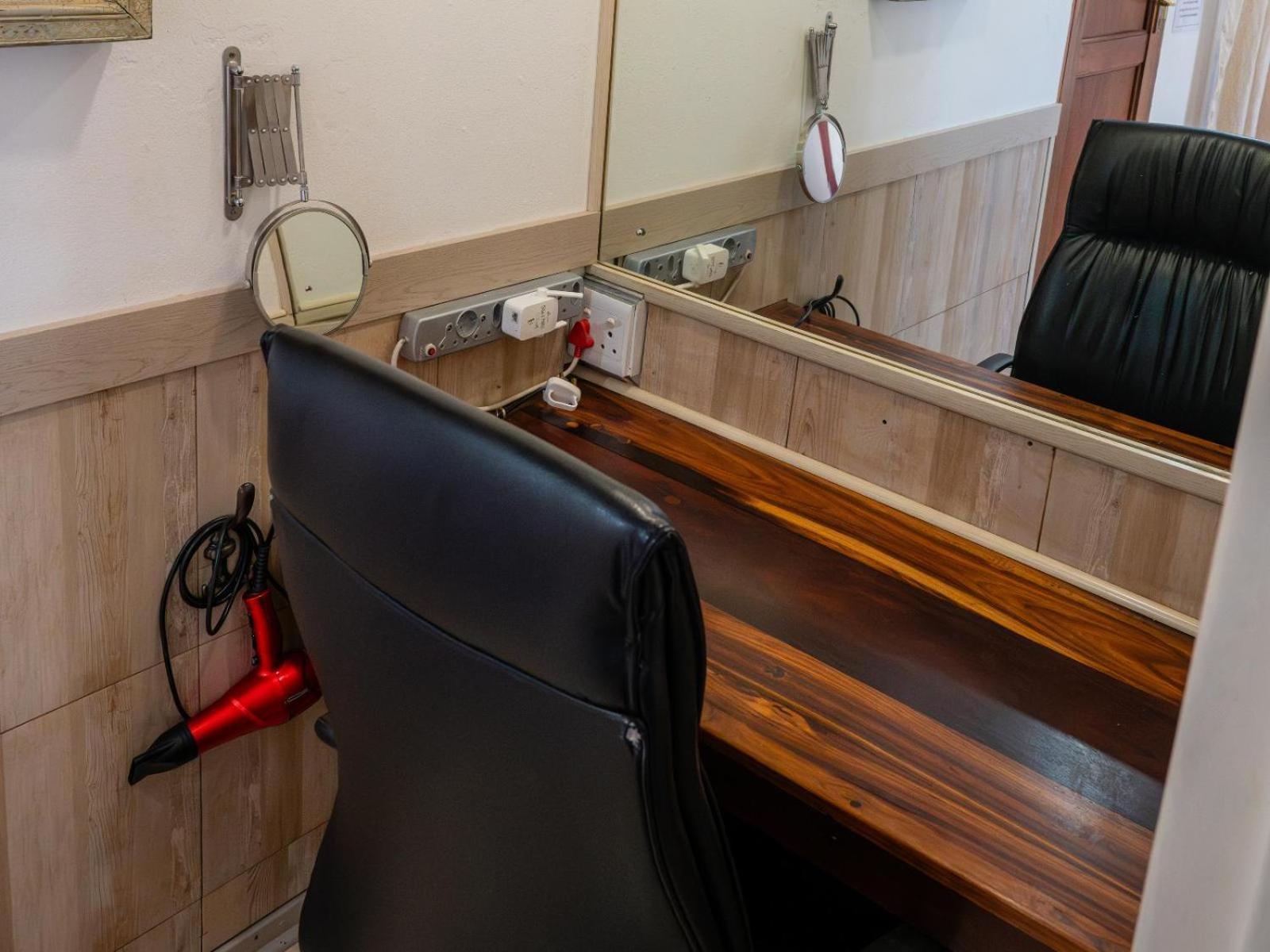 Sleepers Villa Guesthouse Polokwane Ngoại thất bức ảnh