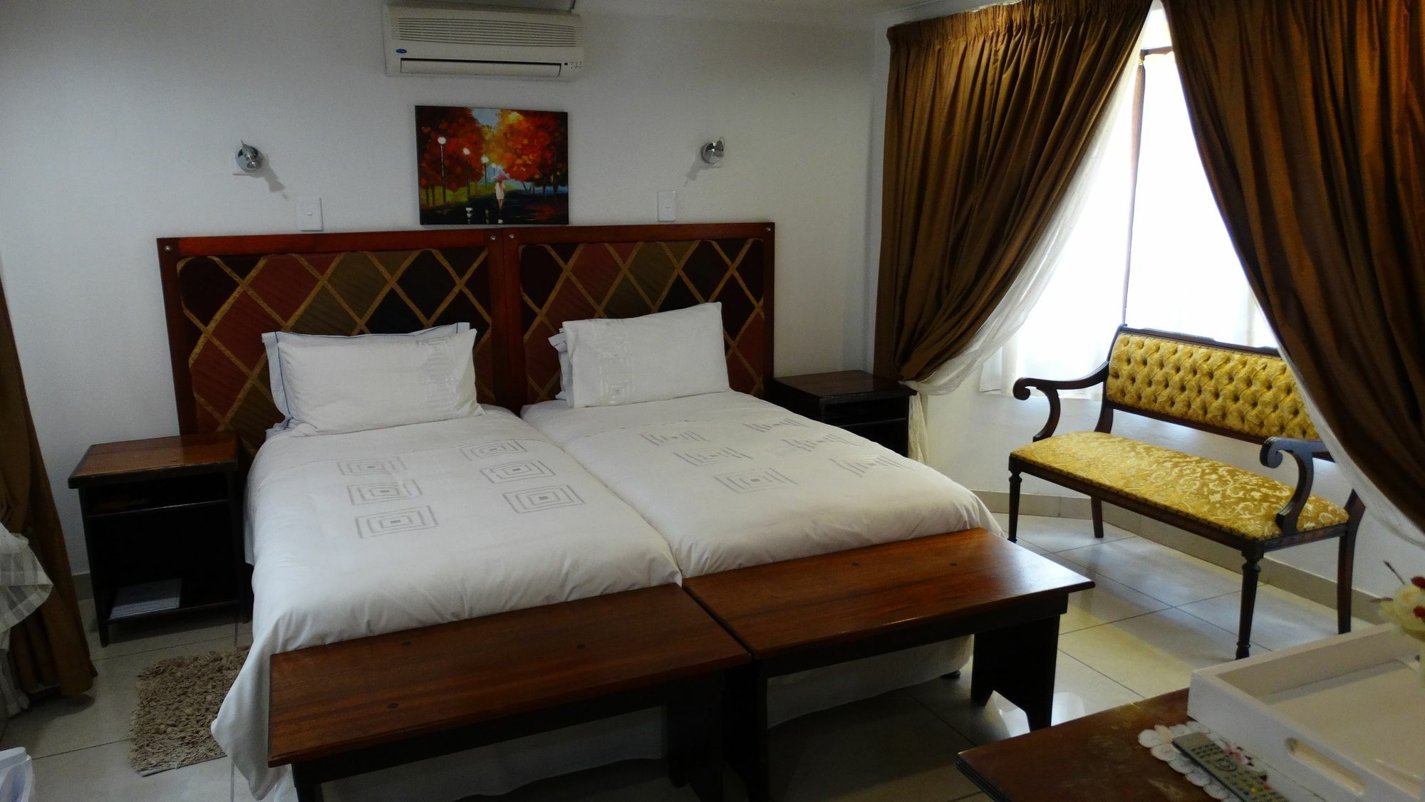Sleepers Villa Guesthouse Polokwane Ngoại thất bức ảnh