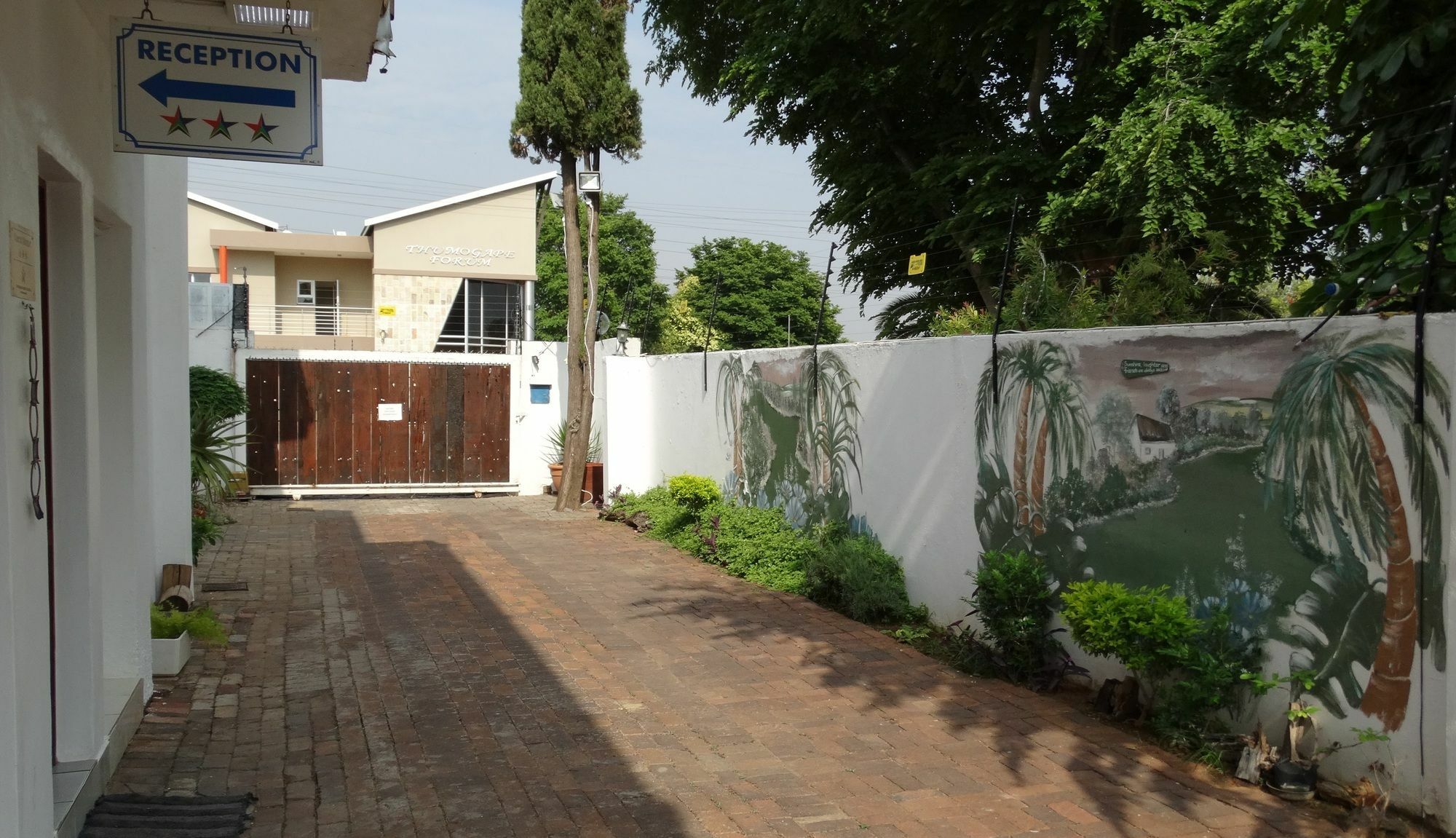 Sleepers Villa Guesthouse Polokwane Ngoại thất bức ảnh